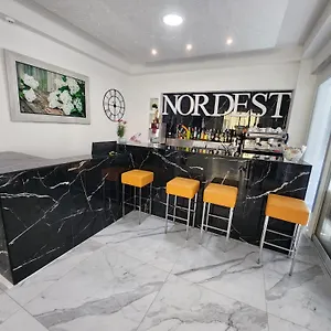 hotel-nord-est-riccione.emilia-romagnahotels.net/