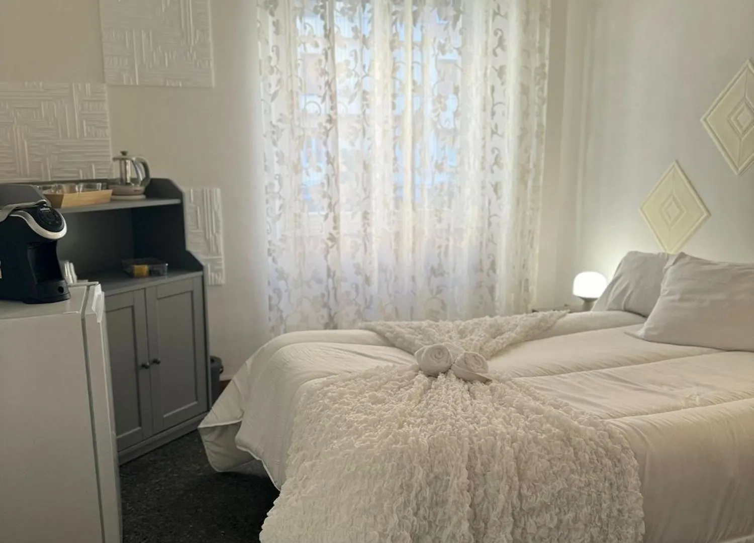 Fenice House Rome 0*,  Italy